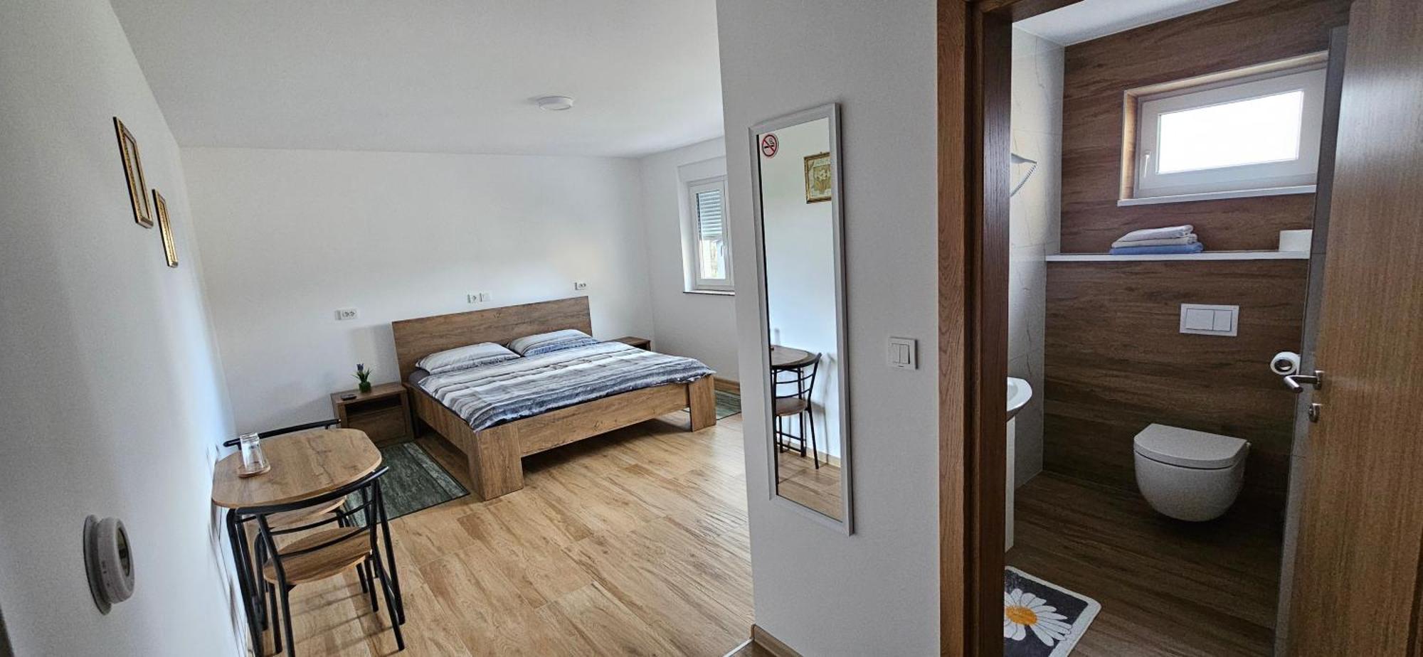 Bed and Breakfast Sobe Mrak Бьеловар Экстерьер фото